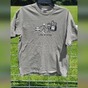 LIFE IS CRAP - Graphic T-Shirt